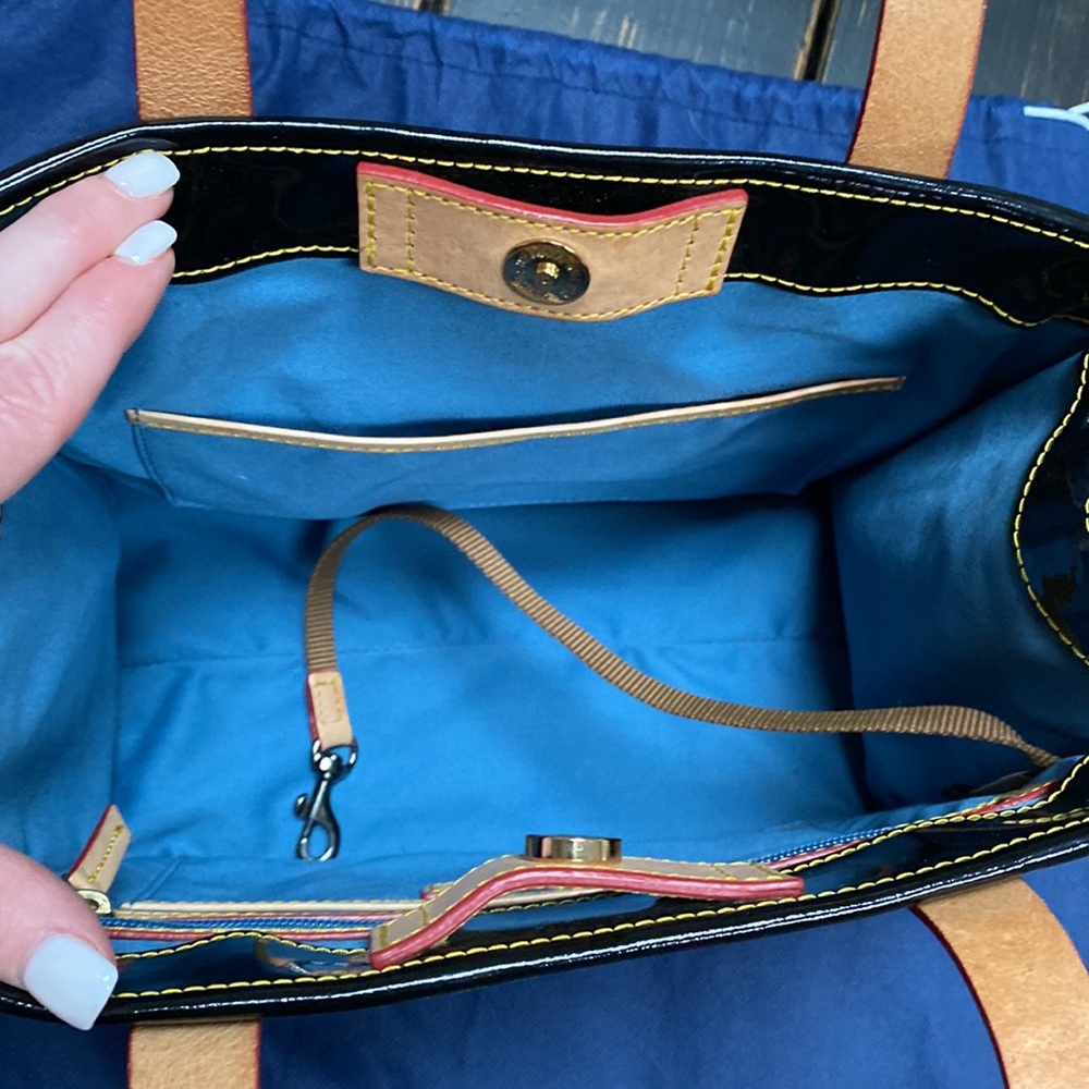 Dooney & Bourke Black Patent Leather Purse - Picture 13 of 16
